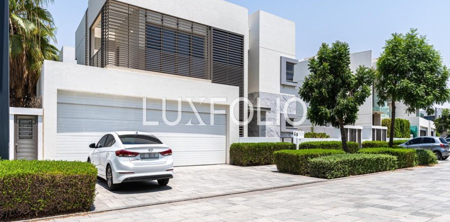 Вилла в District One, Мохаммед Бин Рашид Сити, Дубай, 5 спален, 724м², № 45797