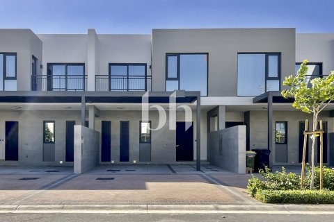 Таунхаус в Arabian Ranches 2, Дубай, 3 спальни, 140м², № 142272