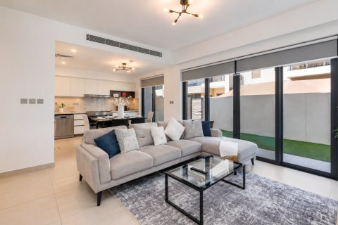 Таунхаус в Arabian Ranches 2, Дубай, 4 спальни, 220м², № 142271