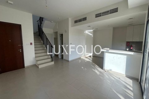 Adosado en Town Square, Dubai, 3 dormitorios, 188 m², № 45655 - foto 11