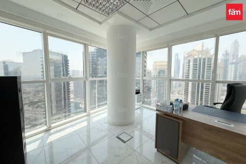 Bureau à Dubai, 819.3 m², № 60266
