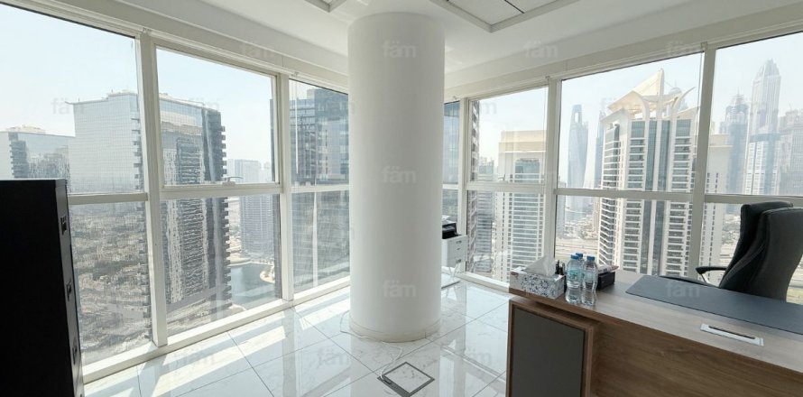 Bureau à Dubai, 819.3 m², № 60266