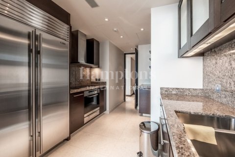 Apartment in Burj Khalifa, Dubai 2 bedrooms, 177.35182700 sq.m. № 111225 - photo 18