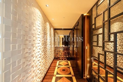 Apartment in Burj Khalifa, Dubai 2 bedrooms, 177.35182700 sq.m. № 111225 - photo 6
