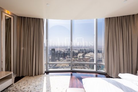 Apartment in Burj Khalifa, Dubai 2 bedrooms, 177.35182700 sq.m. № 111225 - photo 20
