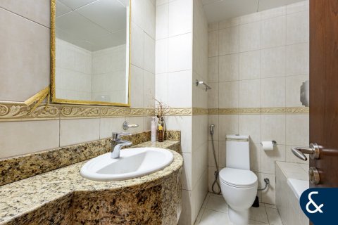 Снять в аренду квартиру в Дубай Марине, Дубай: 1 спальня, 80м², № 91653 - фото 7