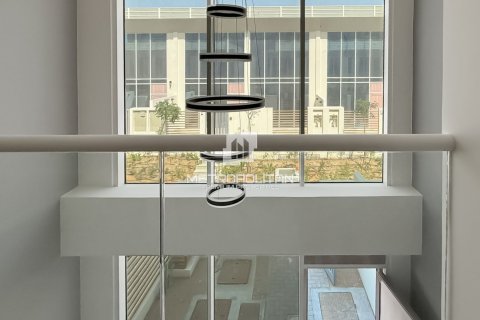 Adosado en Dubai Land, Dubai, 1 dormitorio, 69 m², № 73604 - foto 15