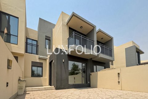 Снять в аренду таунхаус в Maple at Dubai Hills Estate, Дубай Хилс Эстейт, Дубай: 3 спальни, 194м², № 46337 - фото 16