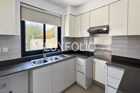 Снять в аренду таунхаус в Maple at Dubai Hills Estate, Дубай Хилс Эстейт, Дубай: 3 спальни, 194м², № 46337 - фото 4