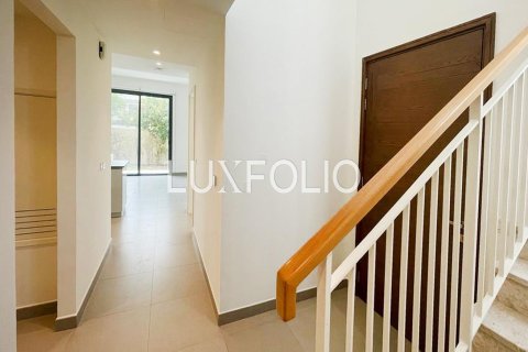 Снять в аренду виллу в Maple at Dubai Hills Estate, Дубай Хилс Эстейт, Дубай: 4 спальни, 290м², № 46327 - фото 4