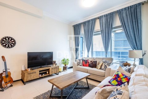 Apartment in Jumeirah Lake Towers, Dubai 1 bedroom, 73.39 sq.m. № 140904 - photo 2