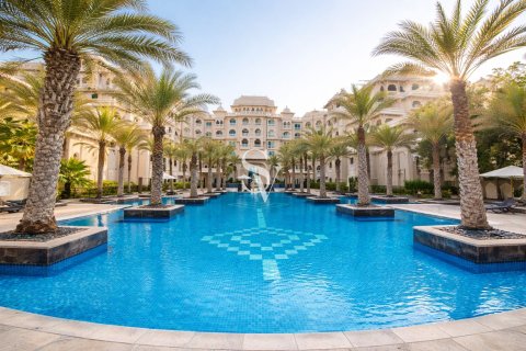 Apartment in The Crescent, Palm Jumeirah, Dubai 1 bedroom, 104 sq.m. № 114578 - photo 10