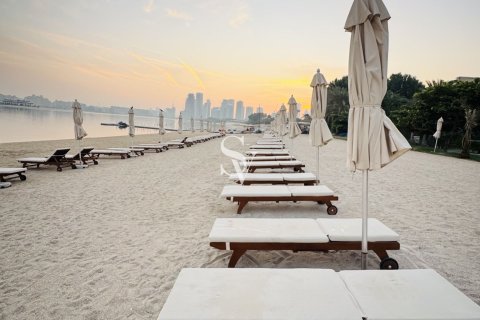Apartment in The Crescent, Palm Jumeirah, Dubai 1 bedroom, 104 sq.m. № 114578 - photo 3