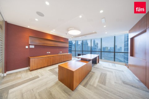 Bureau à Dubai, 505.4 m², № 97594