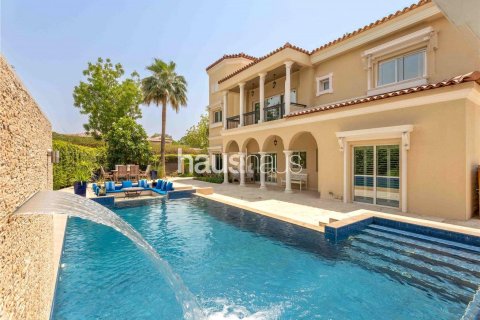 Villa à Dubai Investment Park, Dubai, 6 chambres, 673 m², № 43330