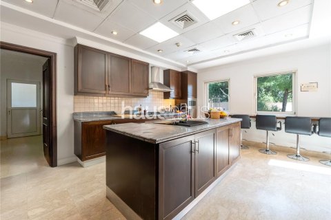 Villa à Arabian Ranches, Dubai, 7 chambres, 690 m², № 43339 - photo 7