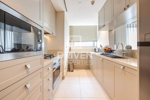 Снять в аренду квартиру в The Address Residence Fountain Views, Даунтаун Дубай (Даунтаун Бурдж Дубай), Дубай: 2 спальни, 134.9м², № 137015 - фото 8