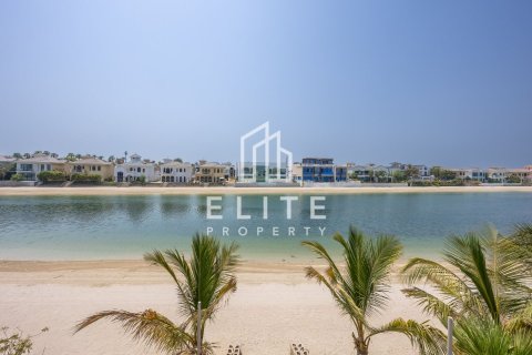 Villa en Garden Homes, Palm Jumeirah, Dubai, 5 dormitorios, 657 m², № 139076 - foto 13