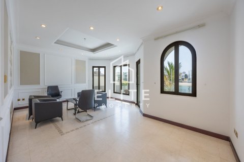 Villa en Garden Homes, Palm Jumeirah, Dubai, 5 dormitorios, 657 m², № 139076 - foto 7