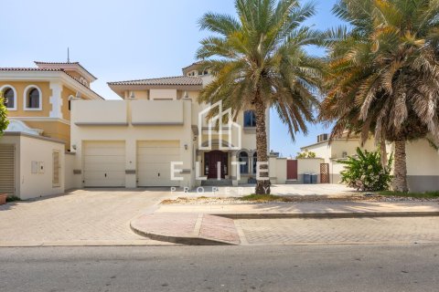 Villa en Garden Homes, Palm Jumeirah, Dubai, 5 dormitorios, 657 m², № 139076 - foto 15