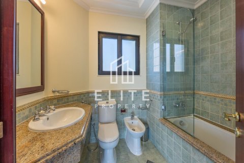 Villa en Garden Homes, Palm Jumeirah, Dubai, 5 dormitorios, 657 m², № 139076 - foto 12