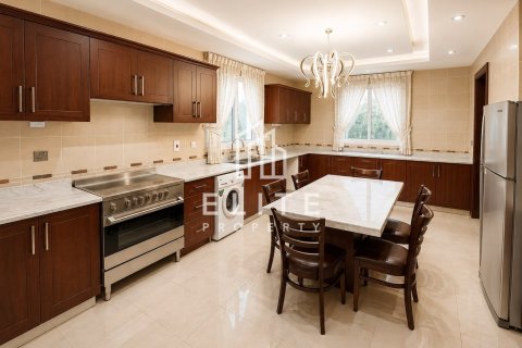 Villa en Living Legends, Dubai, 4 dormitorios, 903 m², № 139068 - foto 8