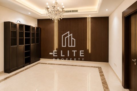 Villa en Living Legends, Dubai, 4 dormitorios, 903 m², № 139068 - foto 5