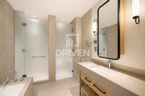 Снять в аренду квартиру в Vida Residences Dubai Mall, Даунтаун Дубай (Даунтаун Бурдж Дубай), Дубай: 3 спальни, 141.21м², № 128520 - фото 17