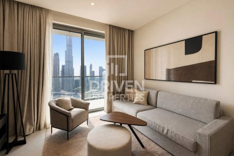 Снять в аренду квартиру в Vida Residences Dubai Mall, Даунтаун Дубай (Даунтаун Бурдж Дубай), Дубай: 3 спальни, 141.21м², № 128520 - фото 3