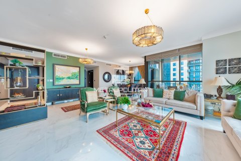 Apartment in Dubai 3 bedrooms, 215 sq.m. № 73692 - photo 2