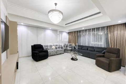 Appartement à Jumeirah Lake Towers, Dubai, 2 chambres, 183.76 m², № 142898 - photo 13