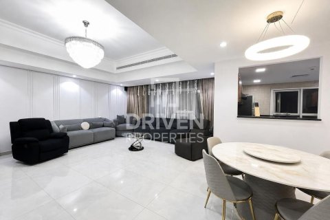 Appartement à Jumeirah Lake Towers, Dubai, 2 chambres, 183.76 m², № 142898