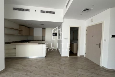 Снять в аренду квартиру в District 15, Джумейра Вилладж Серкл, Дубай: 2 спальни, 114м², № 139077 - фото 15