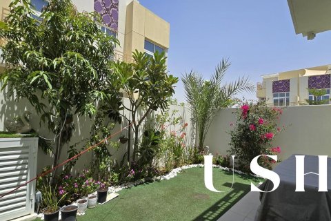 Maison de ville à DAMAC Hills (Akoya by DAMAC), Dubai, 3 chambres, 143 m², № 42352 - photo 9