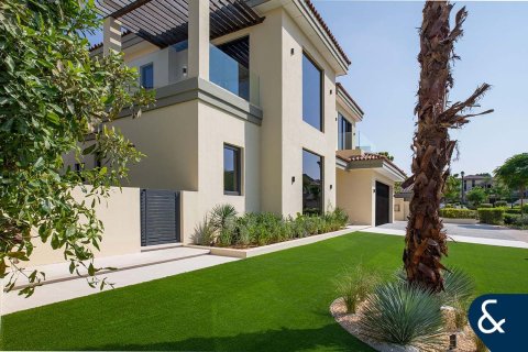 Villa à Jumeirah Golf Estates, Dubai, 5 chambres, 527 m², № 98614 - photo 8