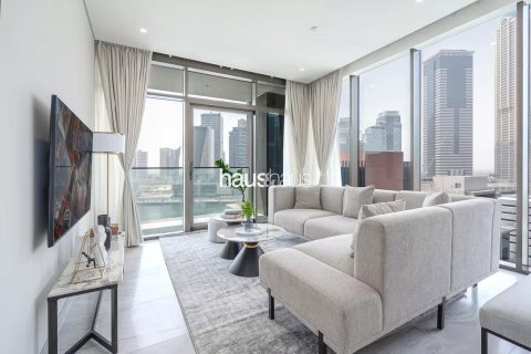 Apartment in Business Bay, Dubai 2 bedrooms, 126 sq.m. № 43583 - photo 2
