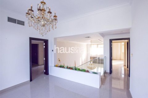 Villa en Jumeirah Islands, Dubai, 4 dormitorios, 543 m², № 44307 - foto 16