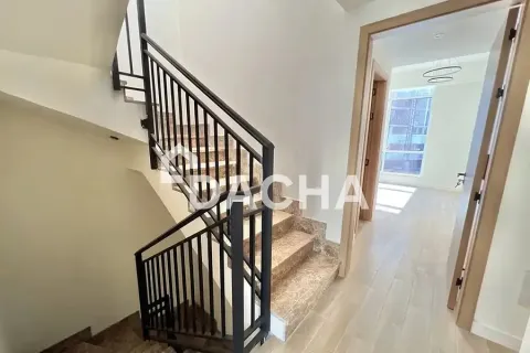 Купить таунхаус в Дубай Инвестмент Парке, Дубай: 4 спальни, 245м², № 104824 - фото 9