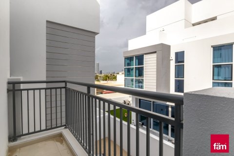 Townhouse in Dubai Sports City, Dubai 4 bedrooms, 173.6 sq.m. № 141927 - photo 22