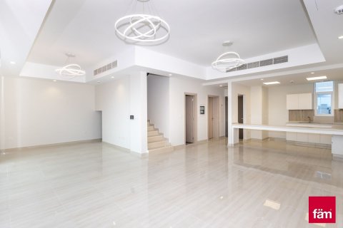 Townhouse in Dubai Sports City, Dubai 4 bedrooms, 173.6 sq.m. № 141927 - photo 20