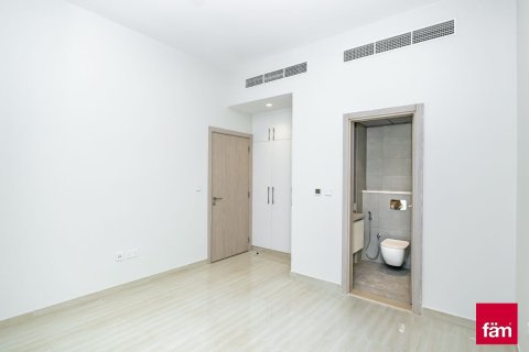 Townhouse in Dubai Sports City, Dubai 4 bedrooms, 173.6 sq.m. № 141927 - photo 11