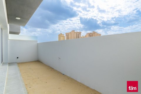 Townhouse in Dubai Sports City, Dubai 4 bedrooms, 173.6 sq.m. № 141927 - photo 4