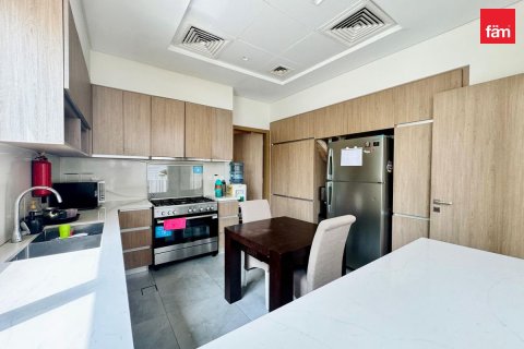 Villa in Al Furjan, Dubai 4 bedrooms, 587.1 sq.m. № 134882 - photo 10