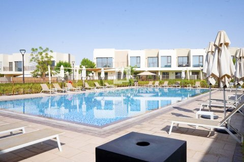 Townhouse in EMAAR South, Dubai South (Dubai World Central), Dubai 3 bedrooms, 172 sq.m. № 74128 - photo 12