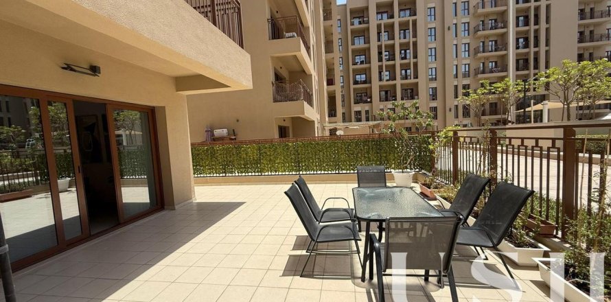 Appartement à Zahra Breeze Apartments, Town Square, Dubai, 3 chambres, 223 m², № 39127