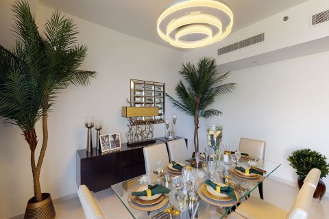 Appartement à GOLF TOWN à Dubai, 3 chambres, 184 m², № 30005