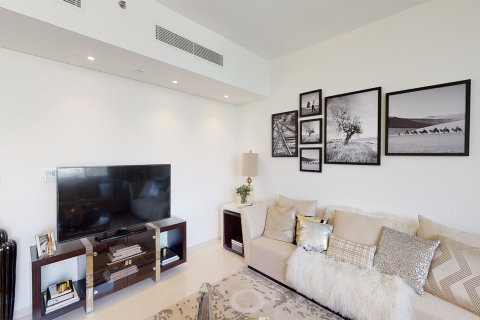 Appartement à GOLF TOWN à Dubai, 2 salles, 173 m², № 30003