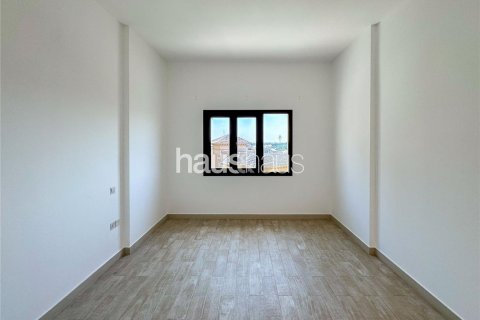 Снять в аренду квартиру в Al Andalus, Джумейра Гольф Эстейтс, Дубай: 2 спальни, 127м², № 44803 - фото 4