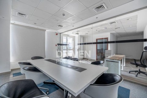 Almacén en Jebel Ali, Dubai, 2878.97 m², № 130089 - foto 2