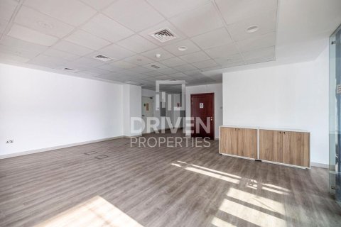 Almacén en Jebel Ali, Dubai, 2878.97 m², № 130089 - foto 19